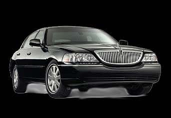 black 2004 Lincoln Sedan